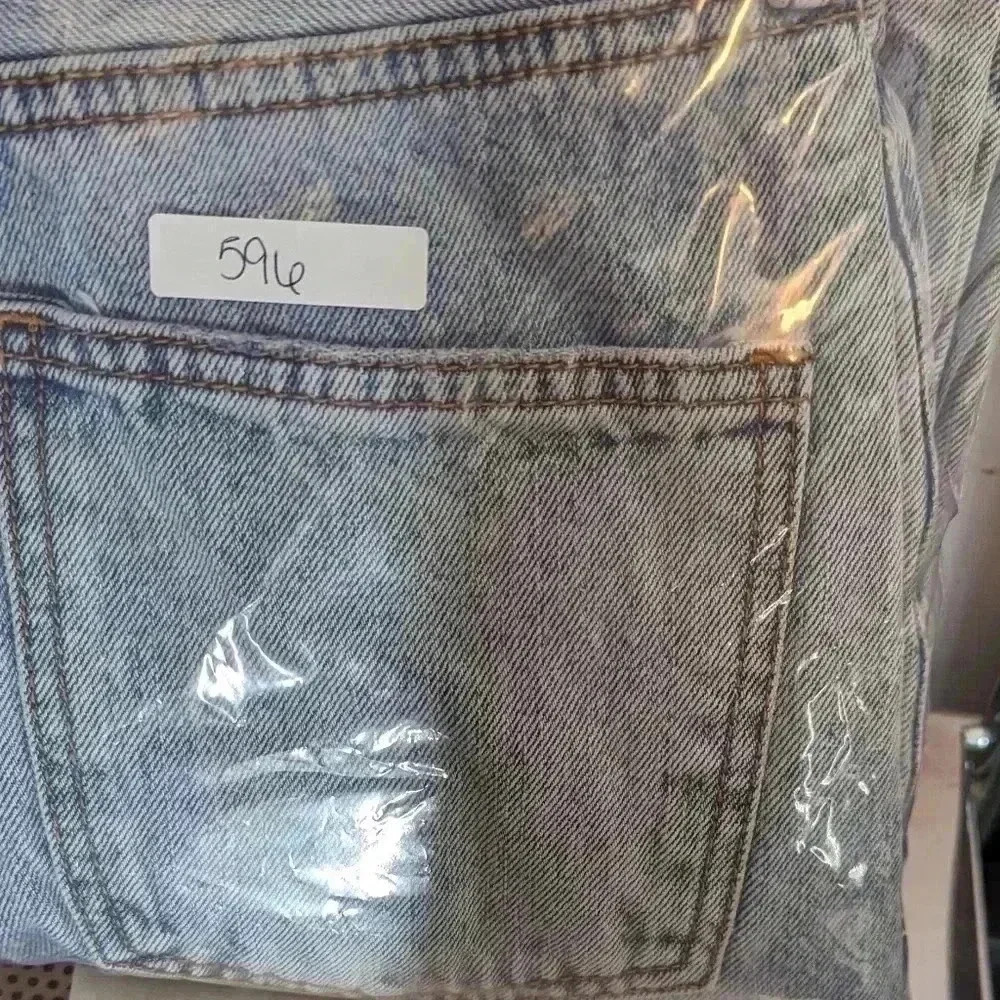Rue21 Asymmetrical Waist Mom Jeans Size 0 Light Wash - Picture 16 of 16
